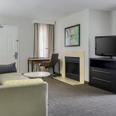 Residence Inn St. Petersburg クリアウォーター エクステリア 写真