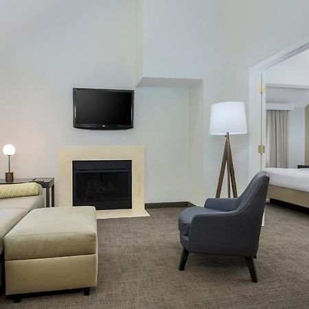Residence Inn St. Petersburg クリアウォーター エクステリア 写真