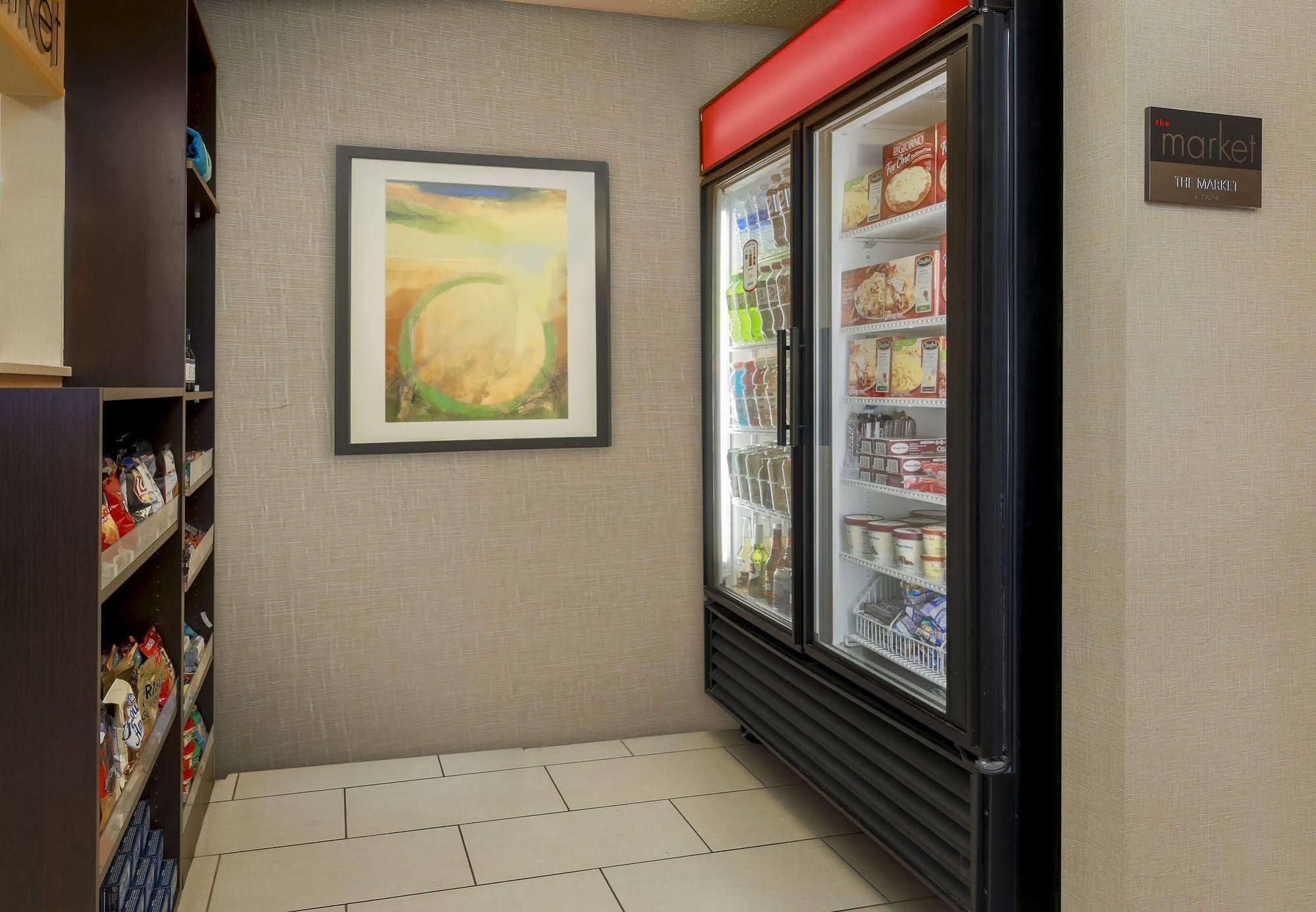 Residence Inn St. Petersburg クリアウォーター エクステリア 写真