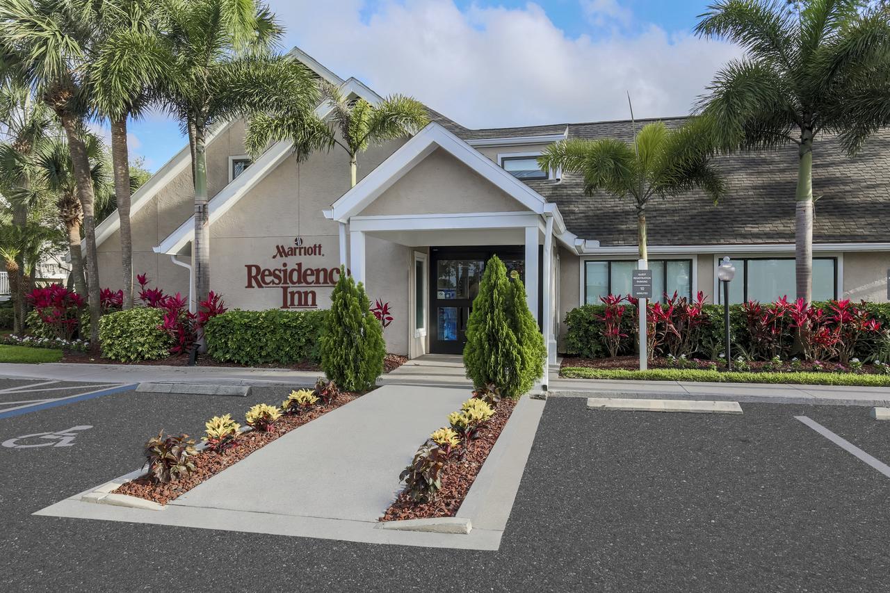 Residence Inn St. Petersburg クリアウォーター エクステリア 写真