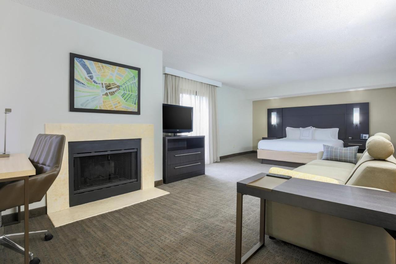 Residence Inn St. Petersburg クリアウォーター エクステリア 写真