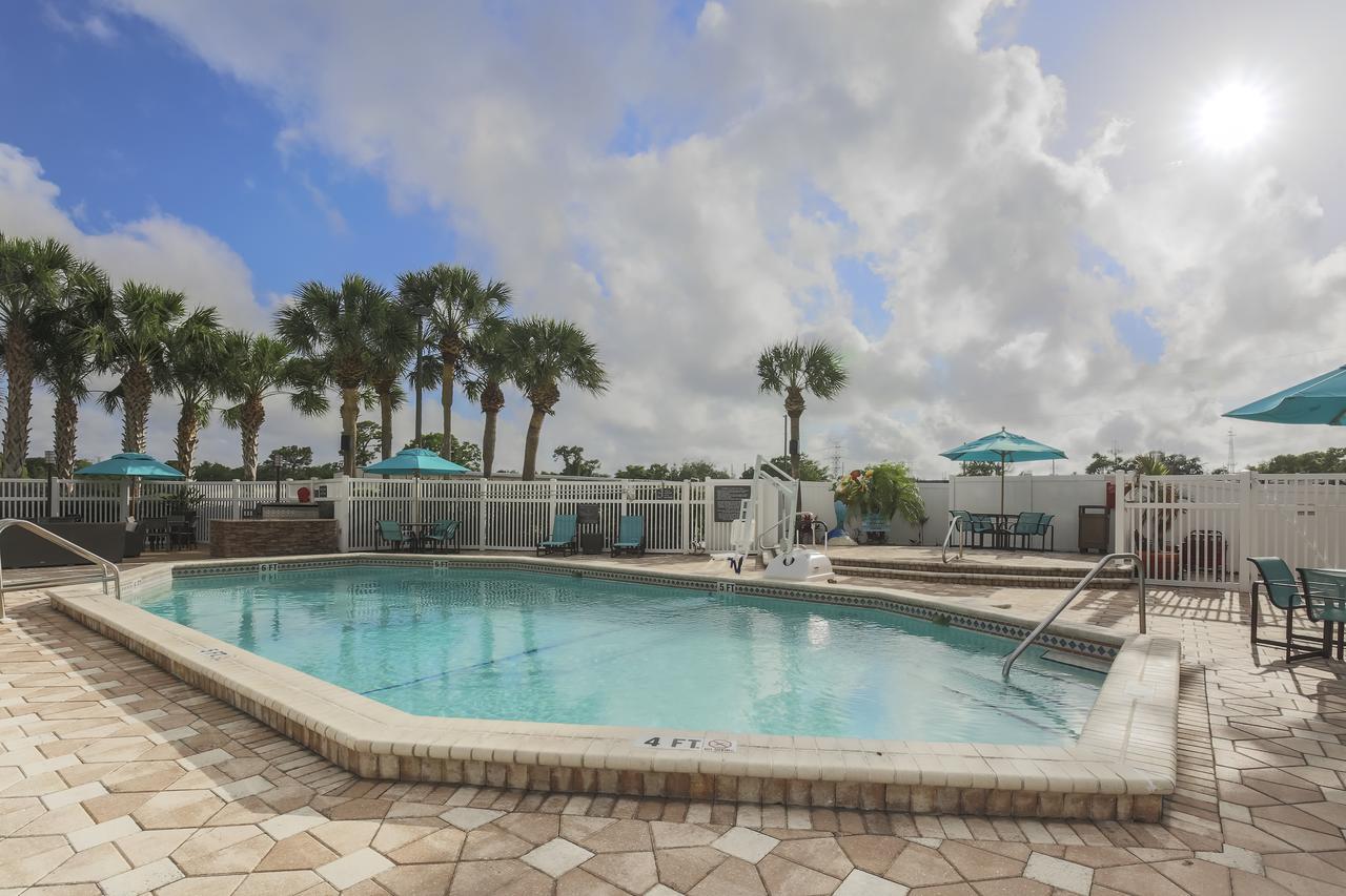 Residence Inn St. Petersburg クリアウォーター エクステリア 写真
