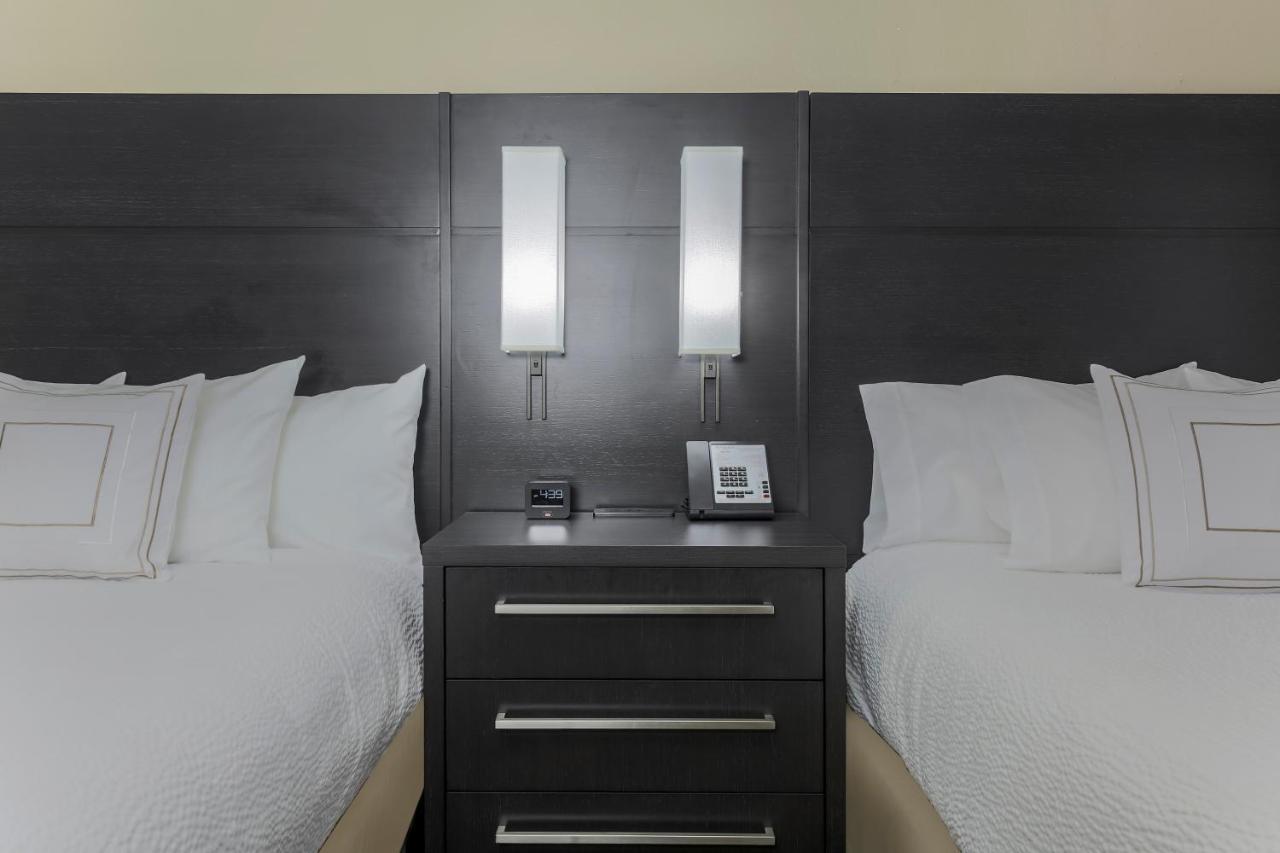 Residence Inn St. Petersburg クリアウォーター エクステリア 写真
